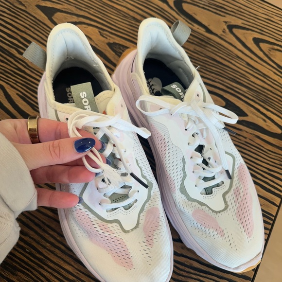 Sorel Women's White and Green Sneakers - Picture 9 of 10